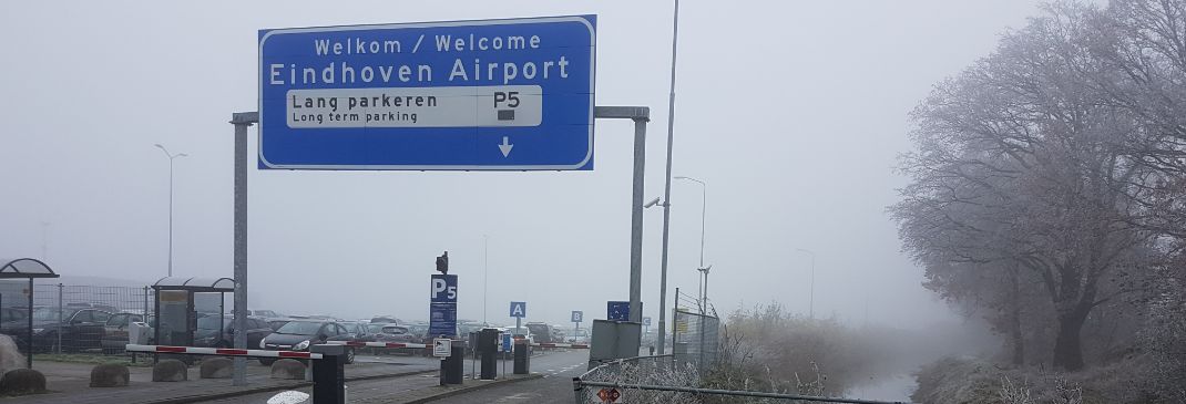 Entrega de coches de alquiler en el Aeropuerto de Eindhoven